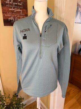 Hoka Women’s Light Blue Quarter-Zip Performance Jacket